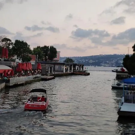 Holiday home A Beautiful House On The Near The Bosphorus In Wonderful Garden Istanbul