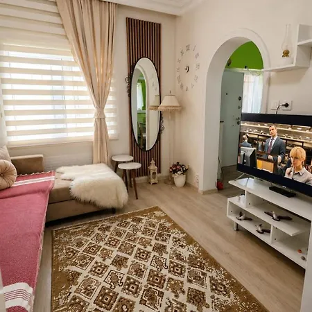 Holiday home A Beautiful House On The Near The Bosphorus In Wonderful Garden *